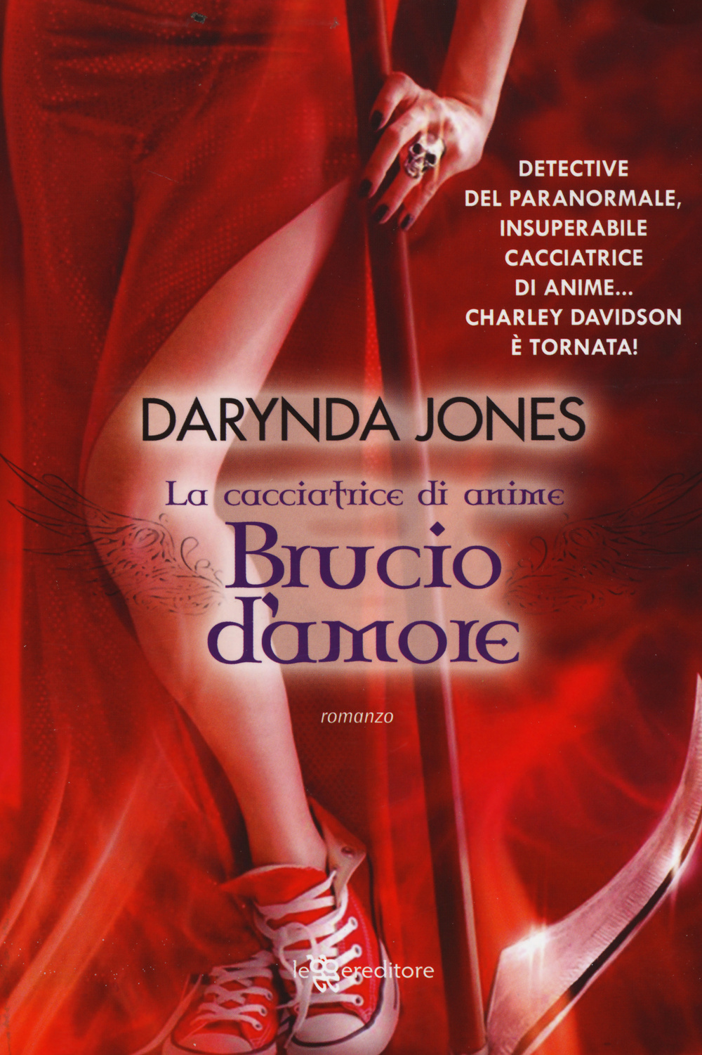 Libro Brucio d'amore. La cacciatrice di anime di Darynda Jones - ean 9788865085332 - Leggereditore