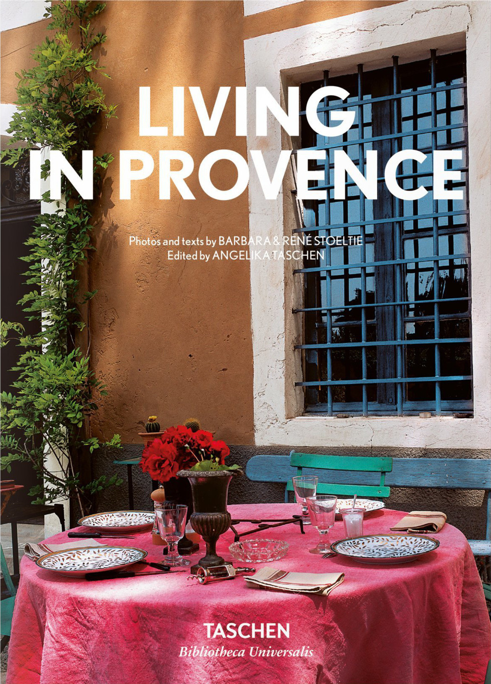 Libro Living in Provence. Ediz. inglese