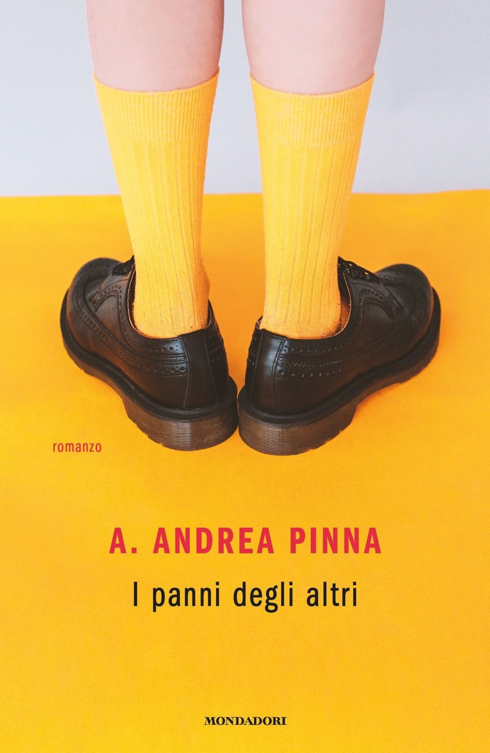 Libro panni degli altri di Andrea A. Pinna - ean 9788804719755 - Mondadori