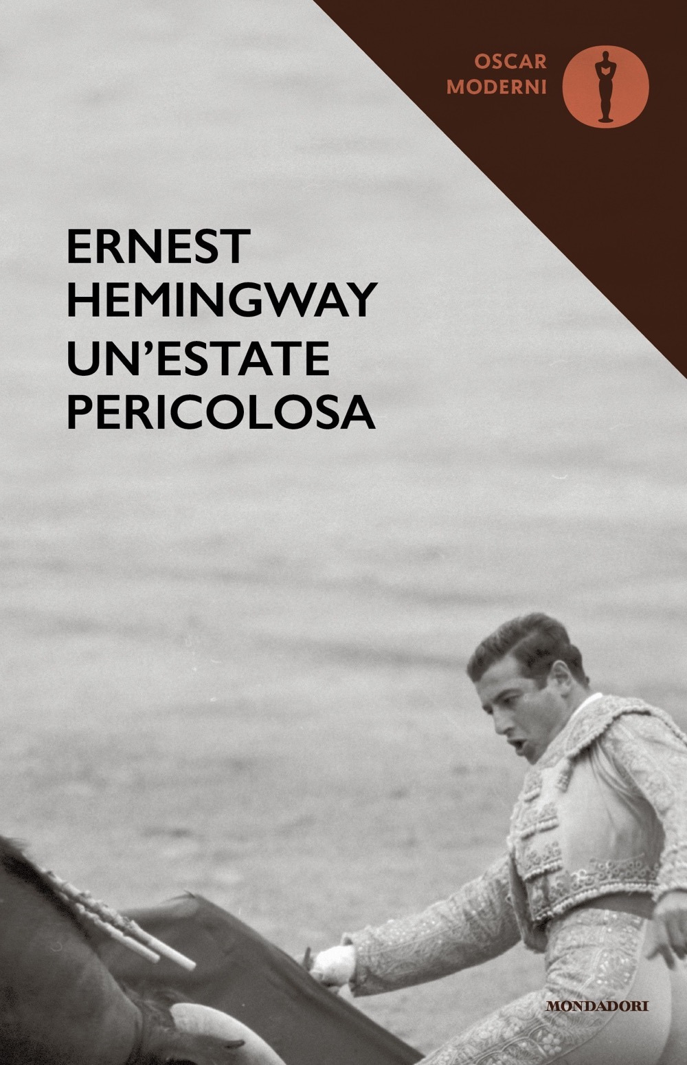 Libro estate pericolosa di Ernest Hemingway - ean 9788804766636 - Mondadori